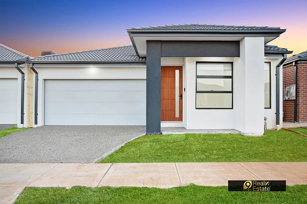 12 Farrington Avenue, Melton South, VIC 3338