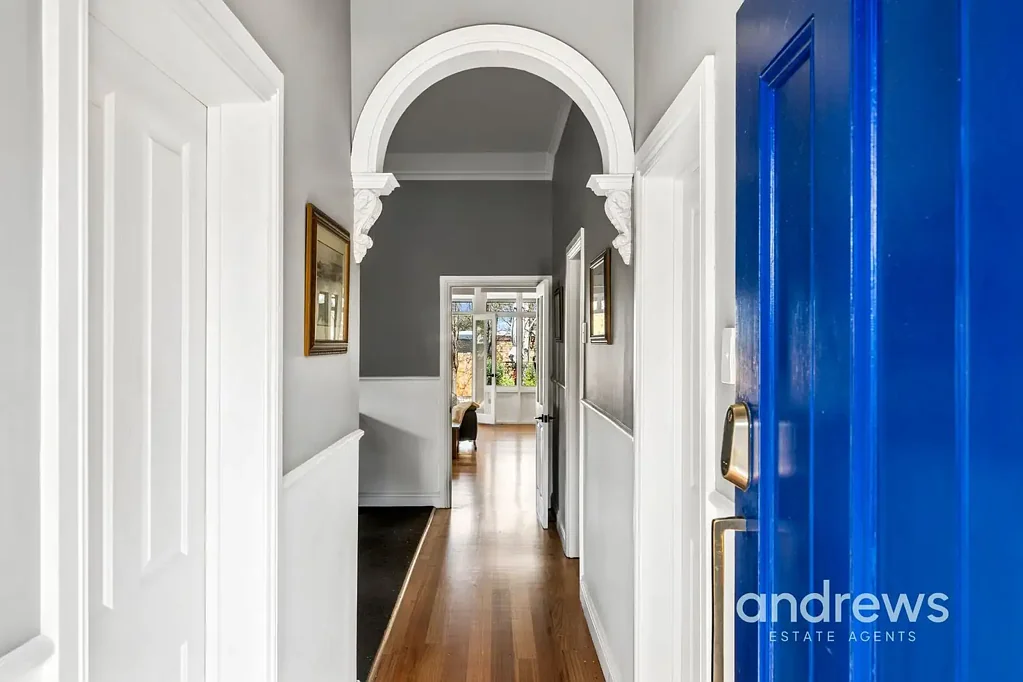 Geelong 4房  Renovated Edwardian charm in a premier lifestyle location