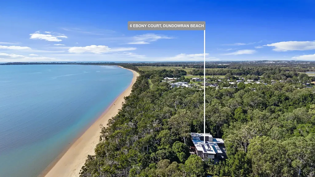 Dundowran Beach 7Kwarto A Rare Coastal Estate Bordering Protected Vine Forest & Pristine Beachfront