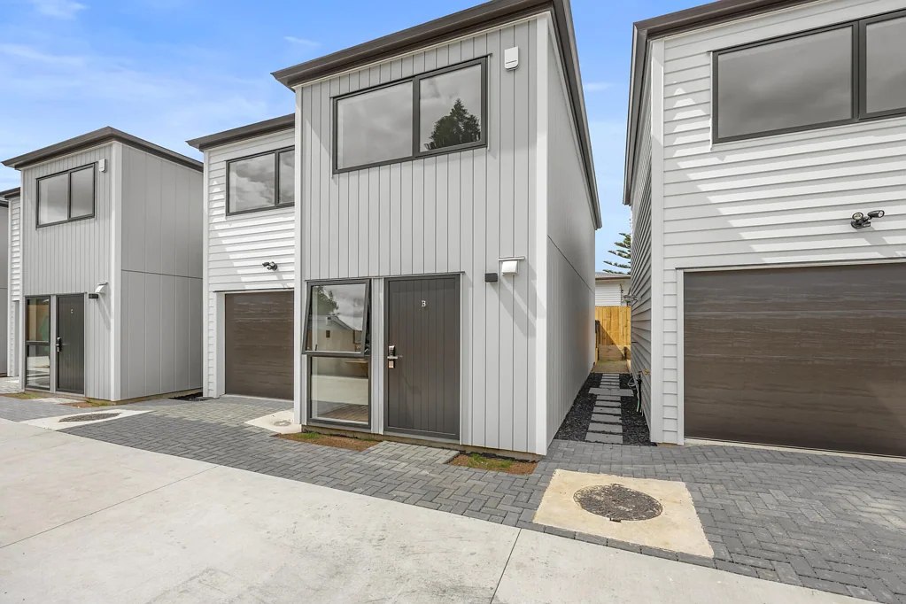 Manurewa 3 Bedroom Brand New Standalone - Real Value, Must Sell