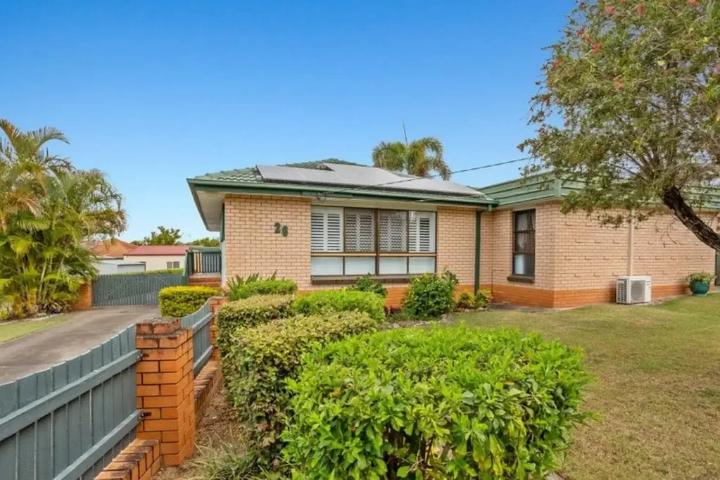 Inala 3房  Huge 850sqm Block, Beautifully Updated & Perfectly Positioned!