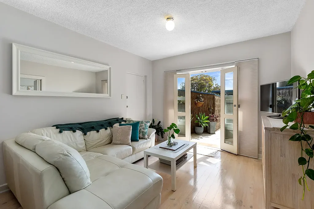 Beachside Unit With Private Yard & Gated Access