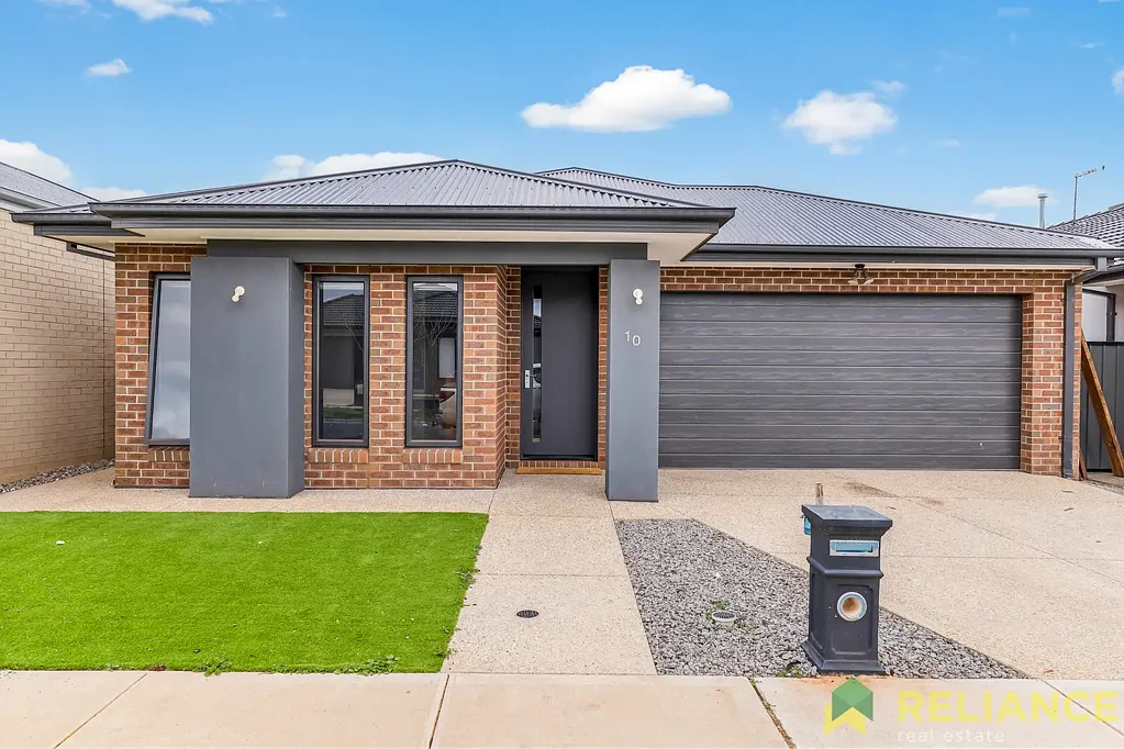 Thornhill Park 4ਬੈੱਡਰੂਮ Modern Family Living in a Prime Location