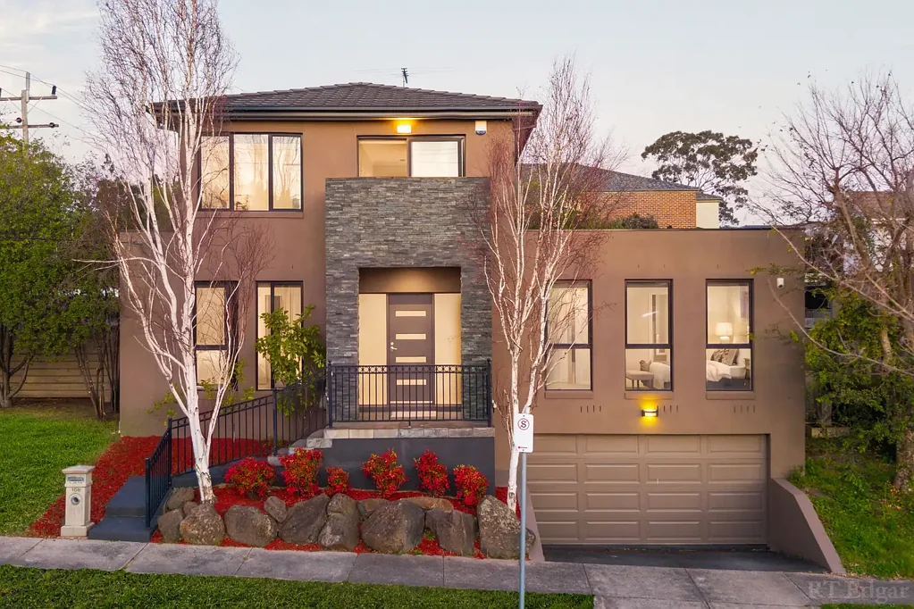 Balwyn 4બેડરૂમ Space and Style in the Balwyn High Zone