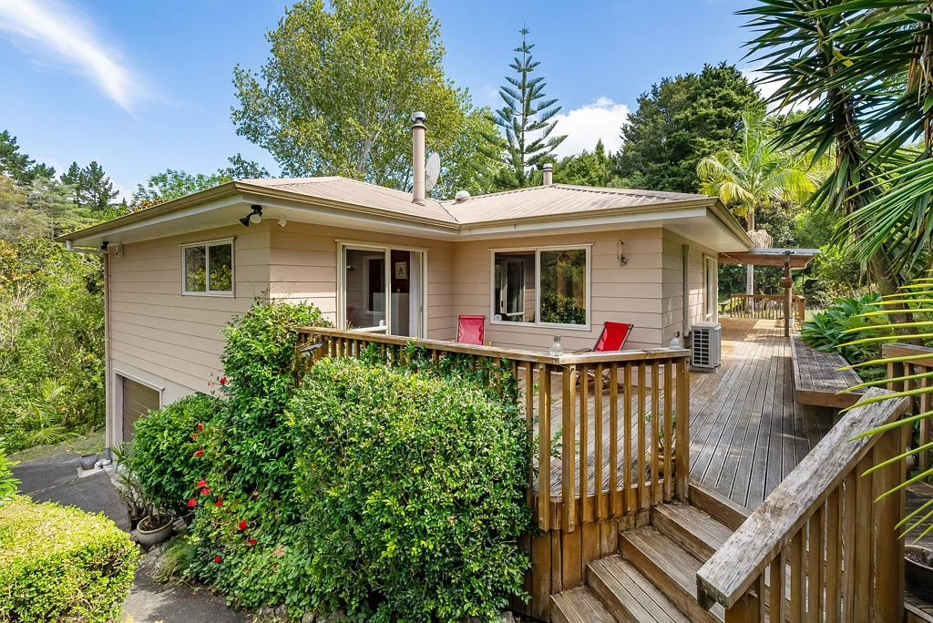 Kensington 4 Slaapkamer Secret garden, rare opportunity, motivated vendor