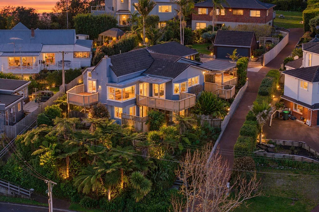 Browns Bay 4 Slaapkamer Coastal Sunlit Oasis