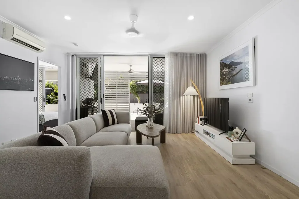 Teneriffe 2બેડરૂમ Rare Oversize Courtyard Residence - Tightly Held Riverside Enclave