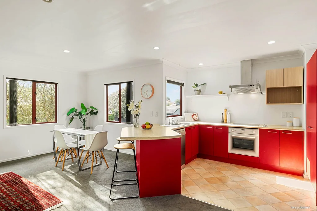 Pukekohe 3房  Prime Cul- De- Sac Location + Valley Zone