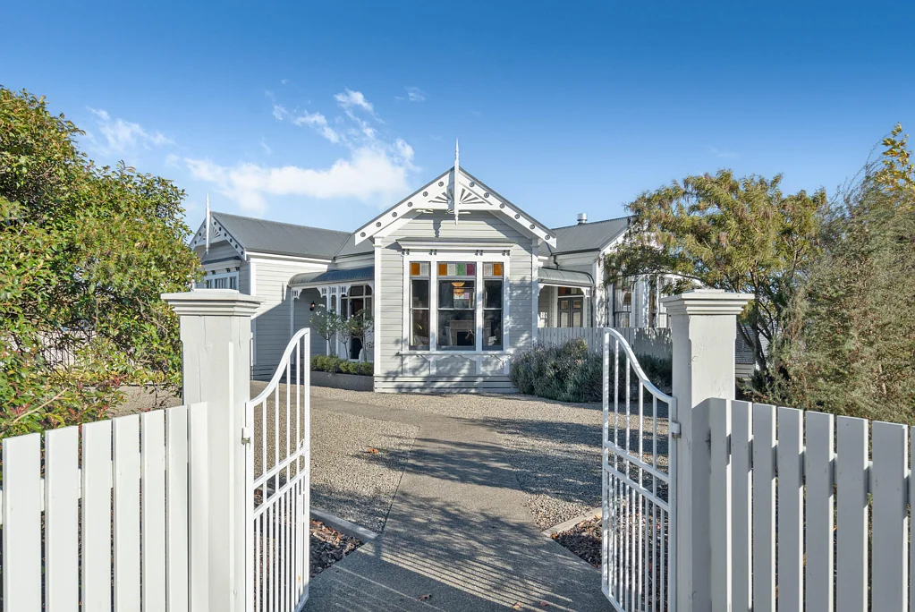Carterton 4 Slaapkamer Heritage elegance, contemporary comfort
