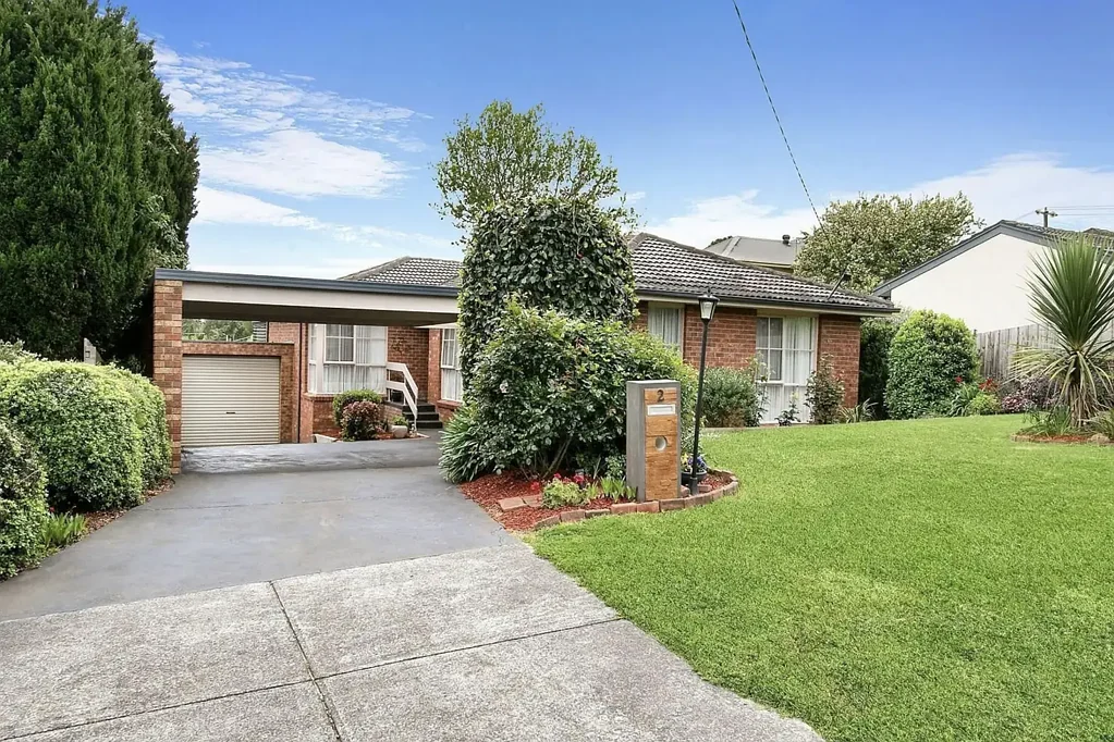 Spacious Family Living in a Prime Croydon Hills Location
