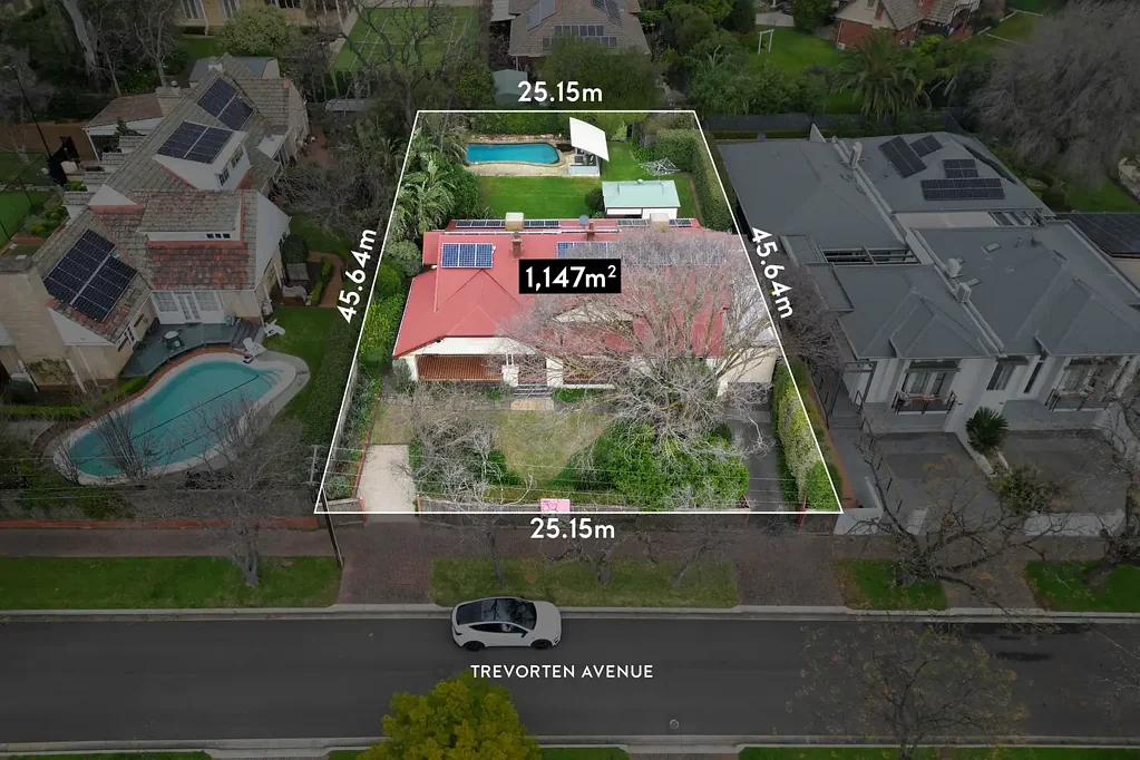 Glenunga 4房  The best of both worlds - heritage soul meets family scale...