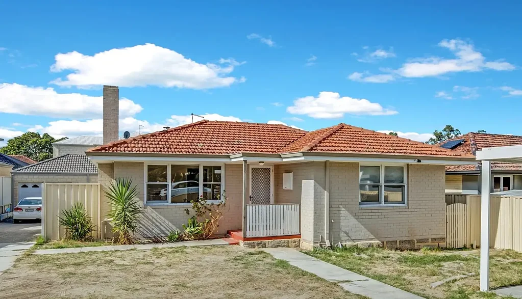 Neat & tidy low maintenance home