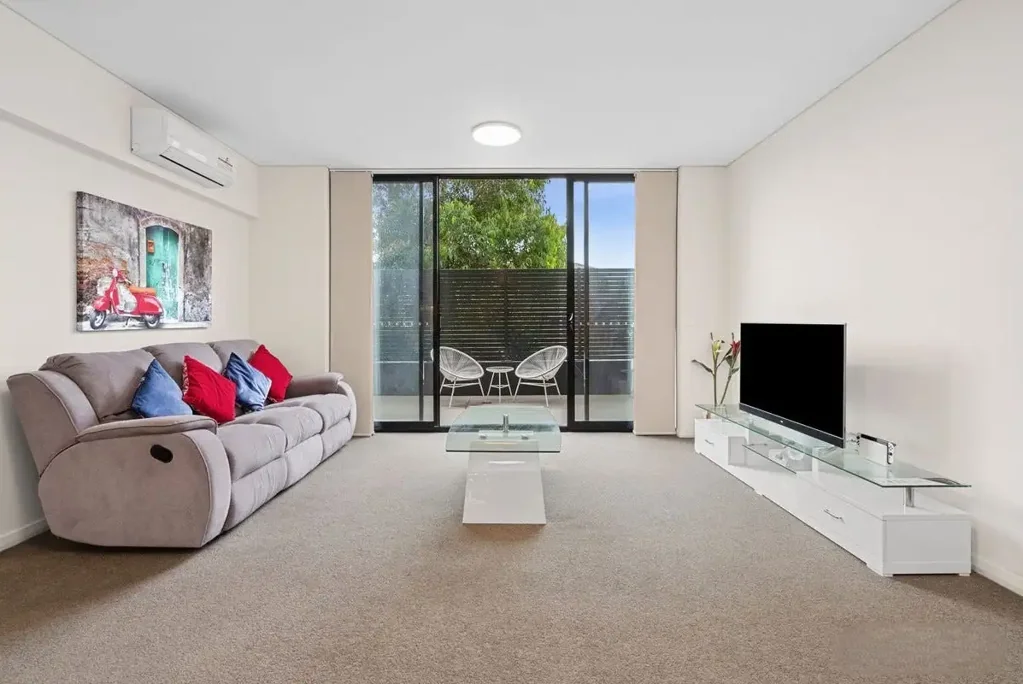 FOR RENT – Stylish & Modern Apartment in North Kellyville