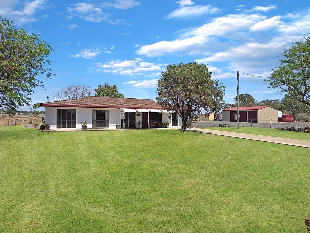 18469 Warrego Highway, Dalby, QLD 4405