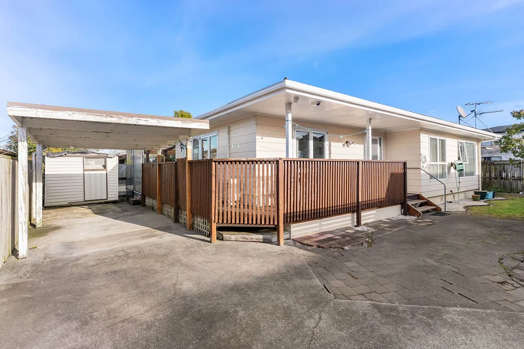 Papatoetoe 2Phòng ngủ Standalone 2-Bedroom Retreat with Huge Potential