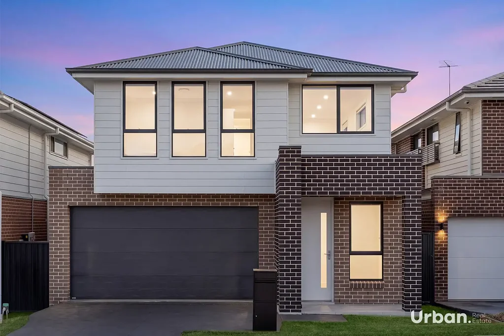 Oakville 5chambre Brand New East Facing 5 Bedroom Family Home | 374m2 Land size | Built By Tempo living Homes