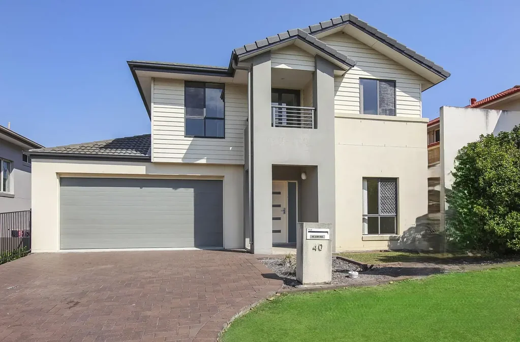 Spacious Family Home in Molendinar