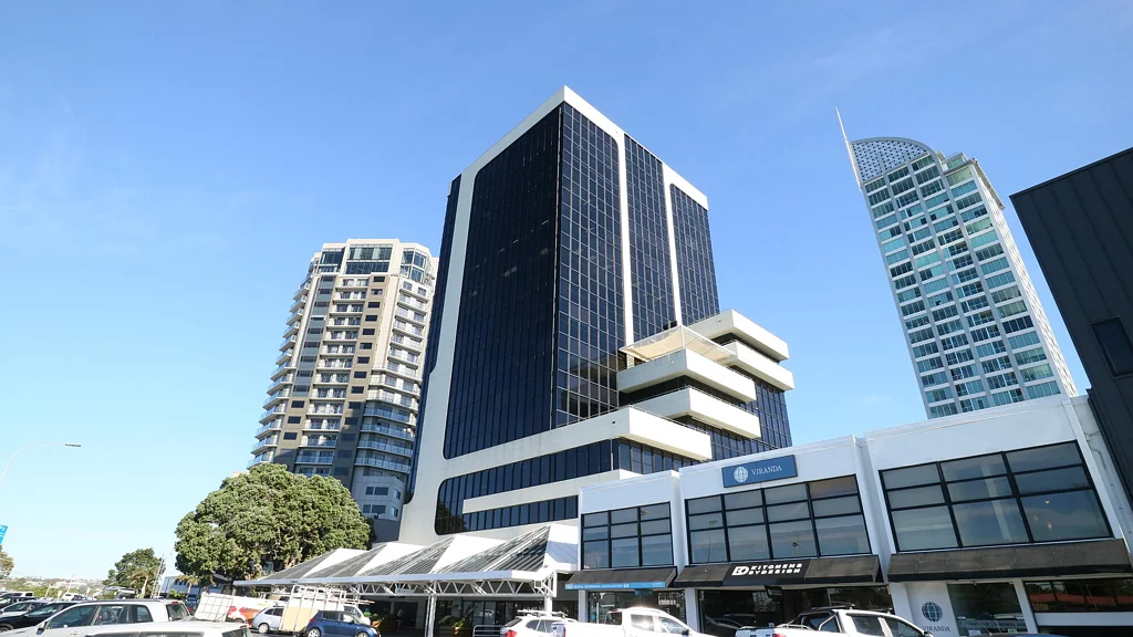 Takapuna Rare large ground floor