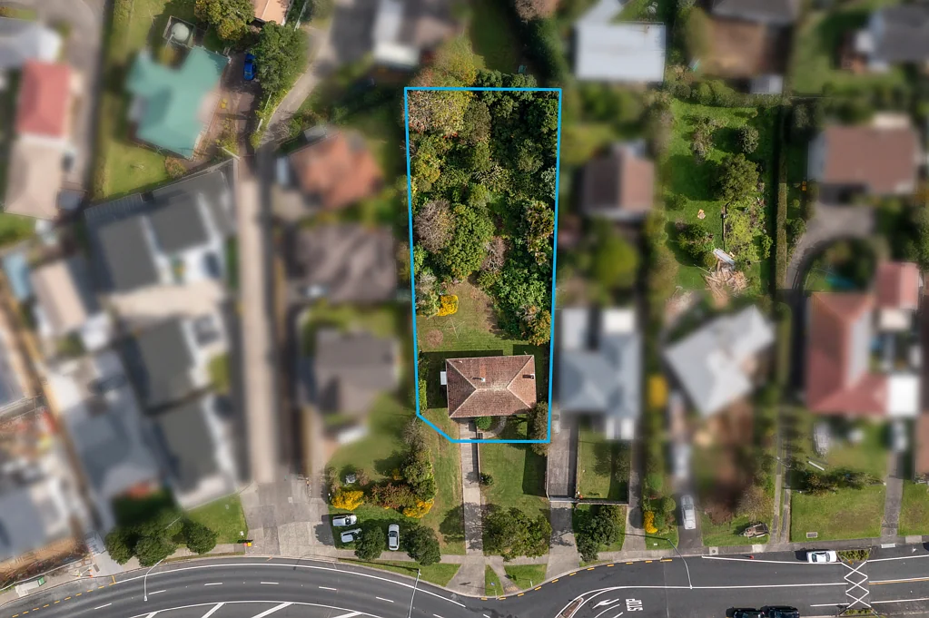 518 Glenfield Road, Bayview, North Shore City, Auckland