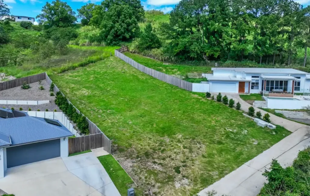 Burnside  Build Your Dream on 1,200sqm of Private Land