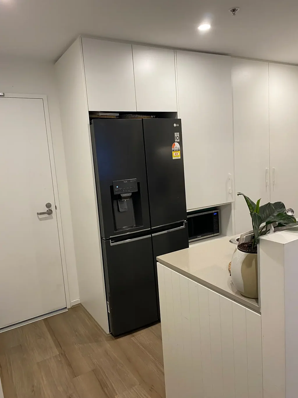 Taylor 2ਬੈੱਡਰੂਮ Stylish Comfort Penthouse with a Scenic Touch