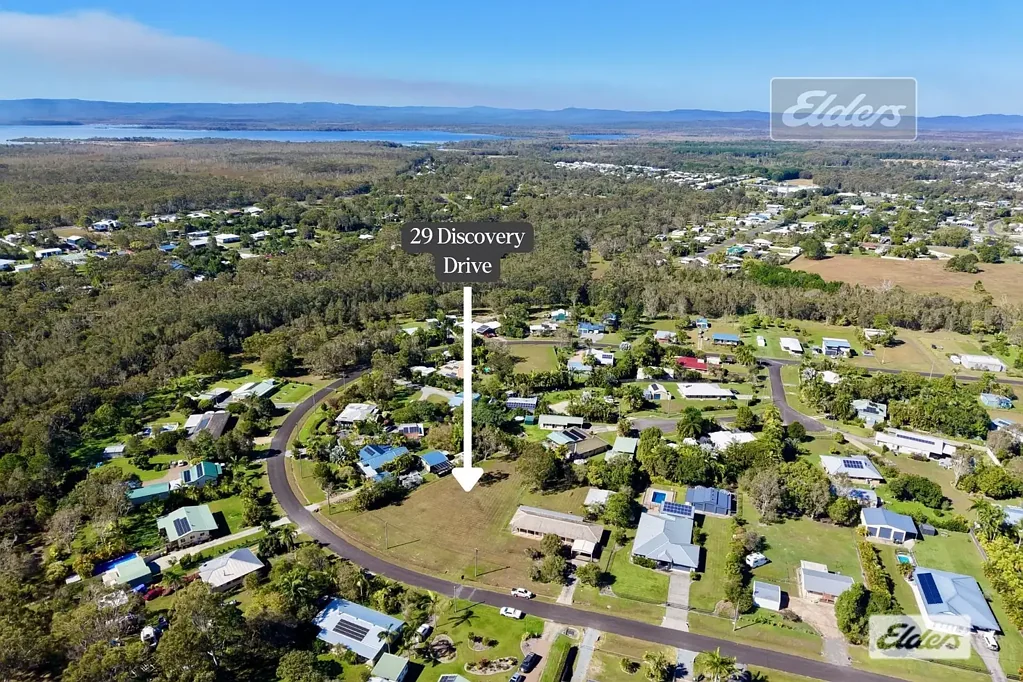Cooloola Cove  Near Level 1/2 Acre!