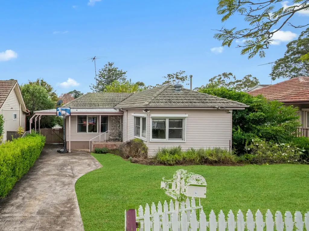 Spacious Family Home with Expansive Entertaining in a Prime Campbelltown Location