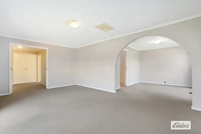 19 Robert Crescent, West Wodonga, VIC 3690, 5 Bedrooms, 3 Bathrooms, House