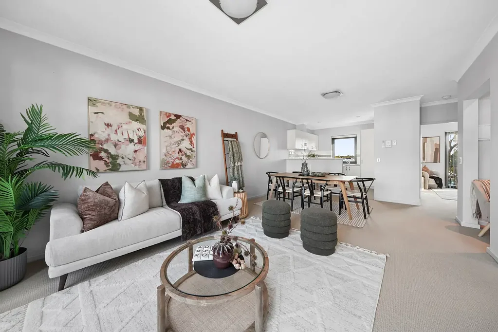 Currambine 2房  FIRST HOME OPEN SUNDAY 2ND FROM 10:30AM-11AM