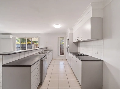 2/52 Amity Drive, Rothwell, QLD 4022, 3房, 2浴, Apartment