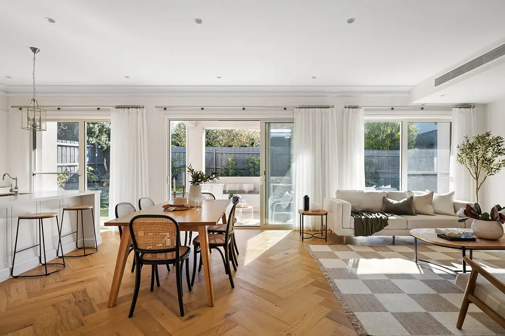 Berwick 4 Bedroom Contemporary Comfort in Prestigious Olde Berwick
