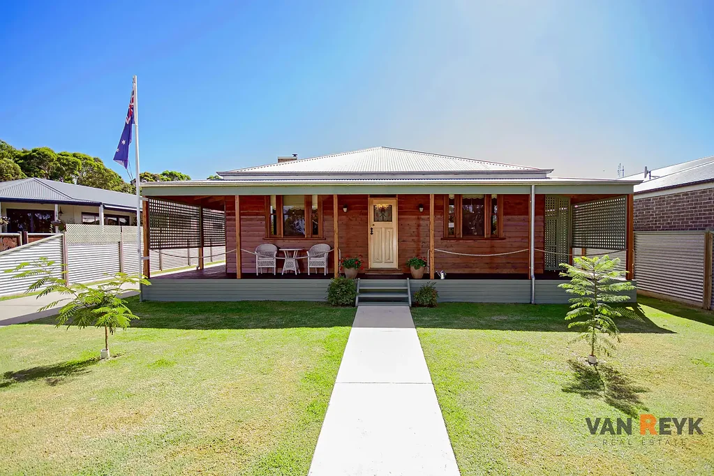 Johnsonville 2部屋 Stunning Timber Home with Tambo River Views – A Unique Property