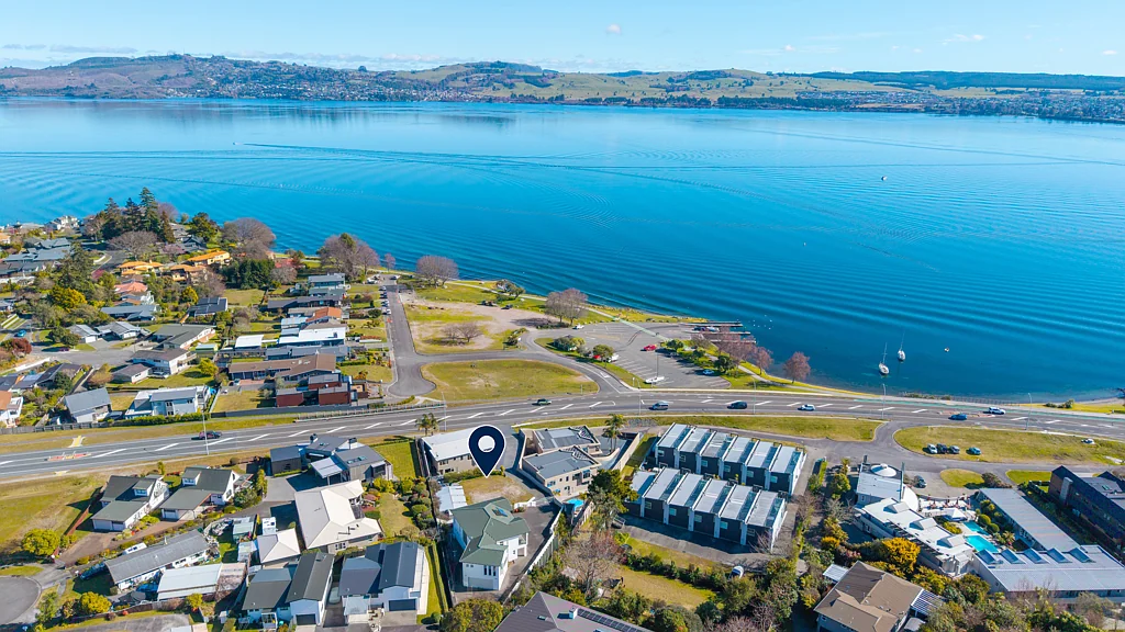 Taupo  Rare find in Two Mile