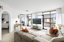 14/29 Mactier Street, Narrabeen
