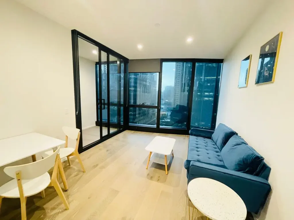 Fully Furnished 1 Bedroom 1 Bathroom Apartment at Australia 108!