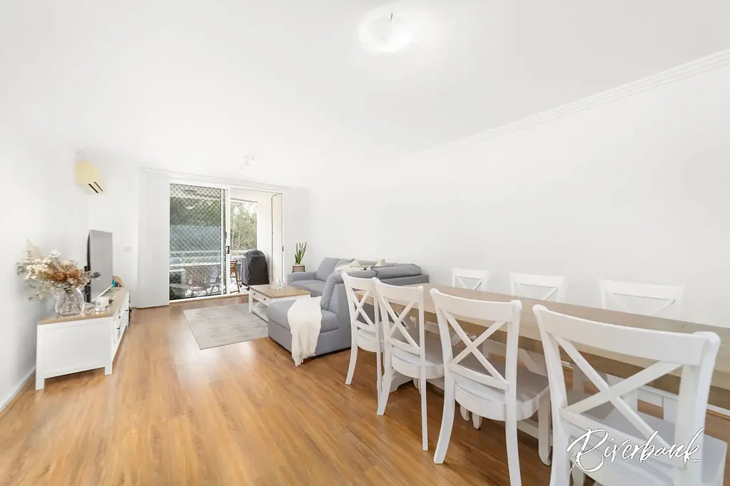 Pemulwuy 2બેડરૂમ Boutique, First Floor Apartment With Lakeside Views