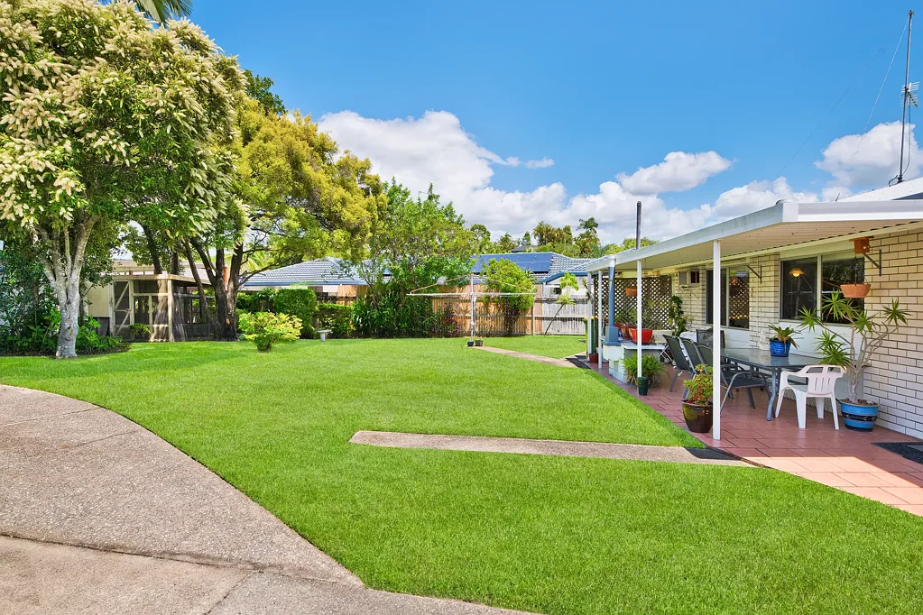 22 Tumbarumba Avenue, Ashmore, QLD 4214