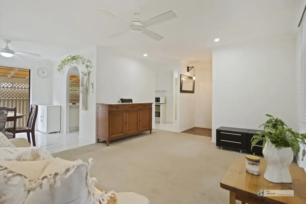 Banora Point 3房  Riverside Living with Exceptional Parking & Lifestyle Appeal
