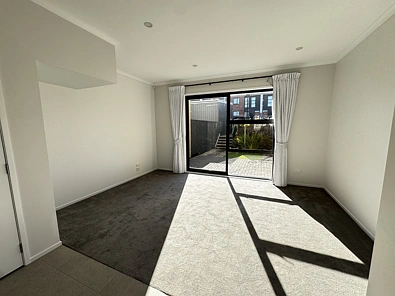 Modern Living in a Prime Location – 2-Bedroom Townhouse