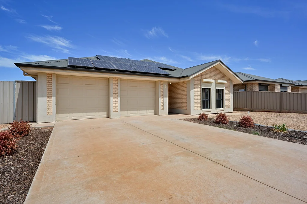 7 Starke Circle, Whyalla Jenkins, SA 5609