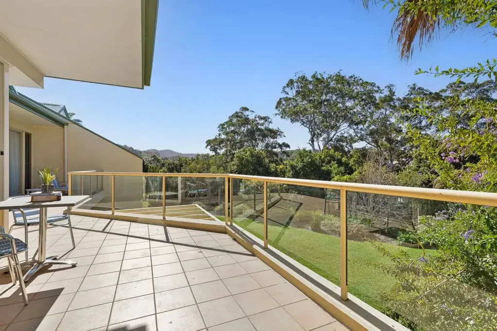 NEAT AND TIDY TOWNHOUSE IN SOUGHT AFTER DIGGERS BEACH AREA