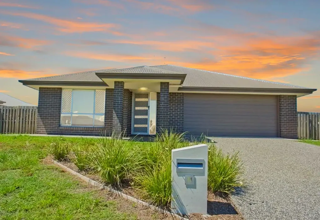 11 Hughes Avenue, Chinchilla, QLD 4413