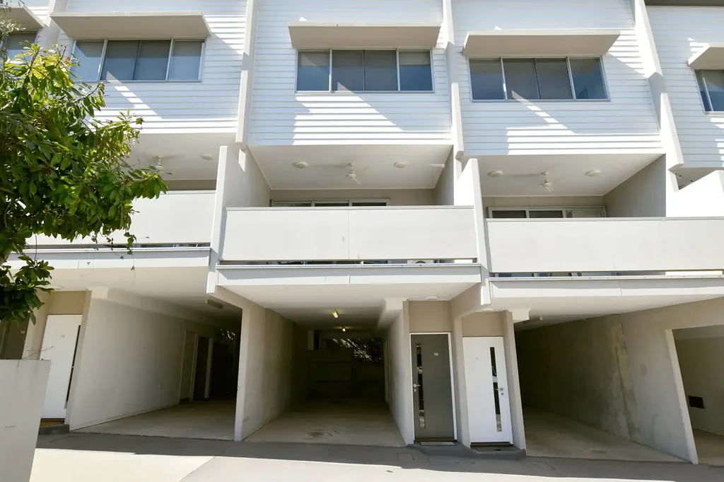 APPROVED APPLICATION-IMPRESSIVE & UPMARKET INNER CITY PAD