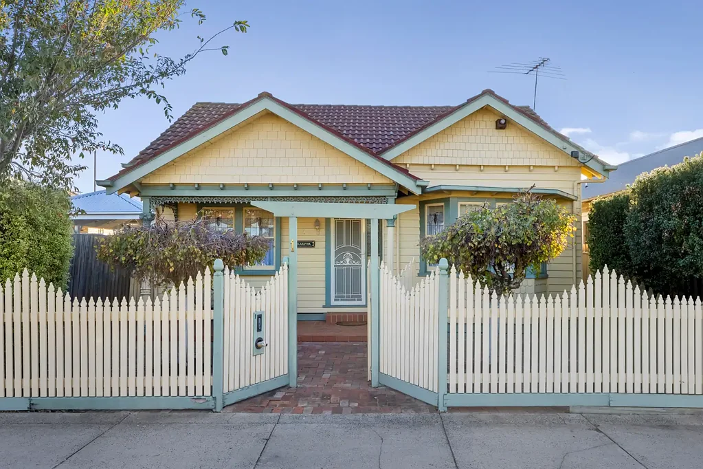 1 Irving Street, Newport, VIC 3015