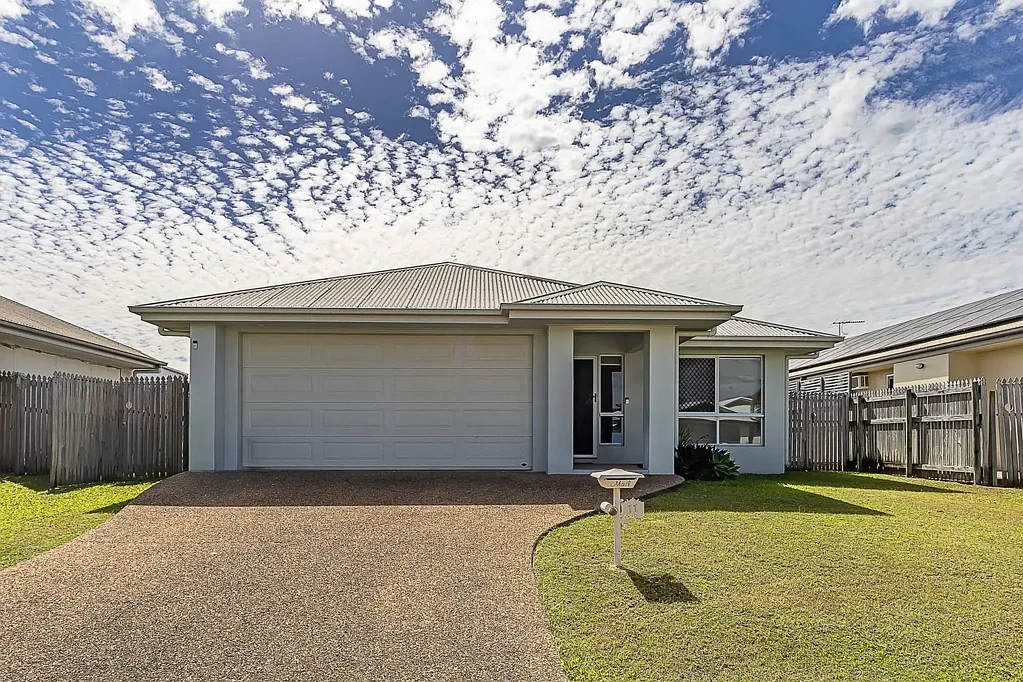 Deeragun 4 Bedroom Spacious Family Living in a Convenient Location!