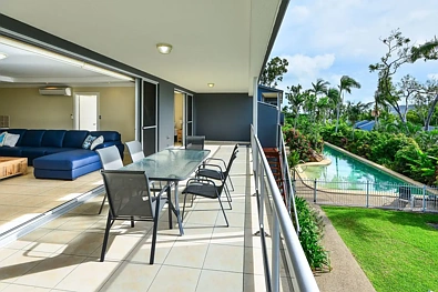 Mount Sheridan 3Moenga Spacious Island Living with Investment Appeal