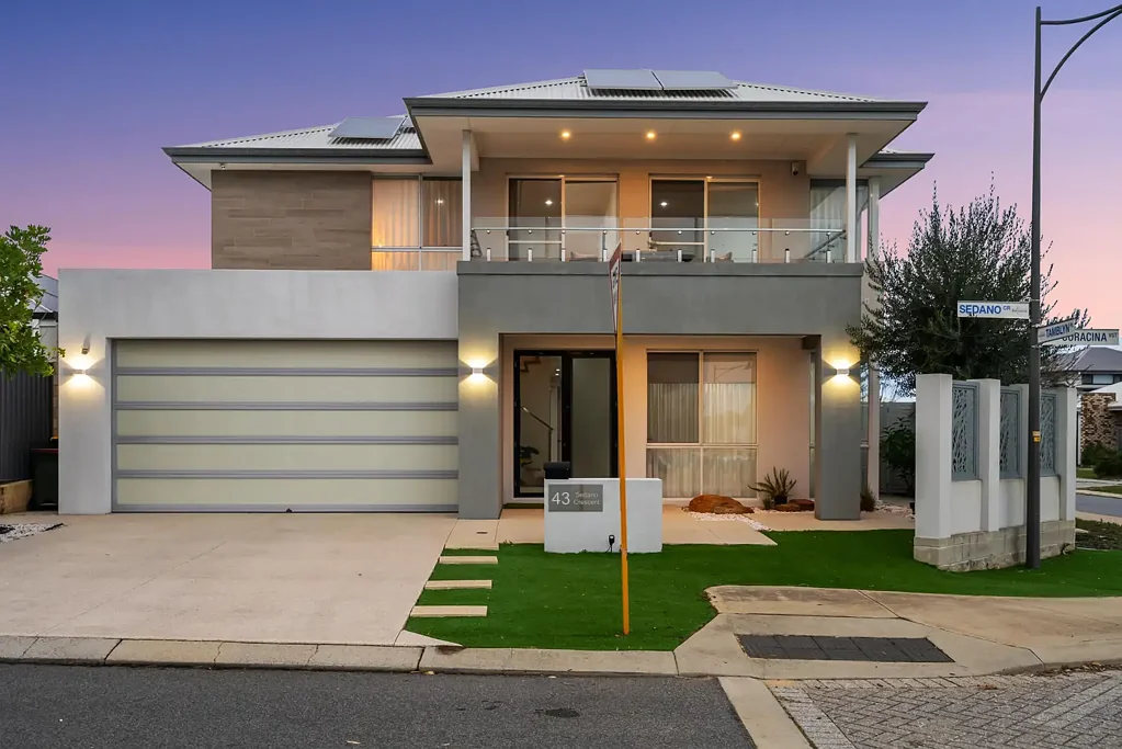 Wellard 4ห้องนอน Luxury Family Home with Wine Cellar & Resort-Style Living