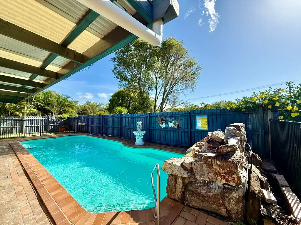 2 Patrick Street, Point Vernon, QLD 4655