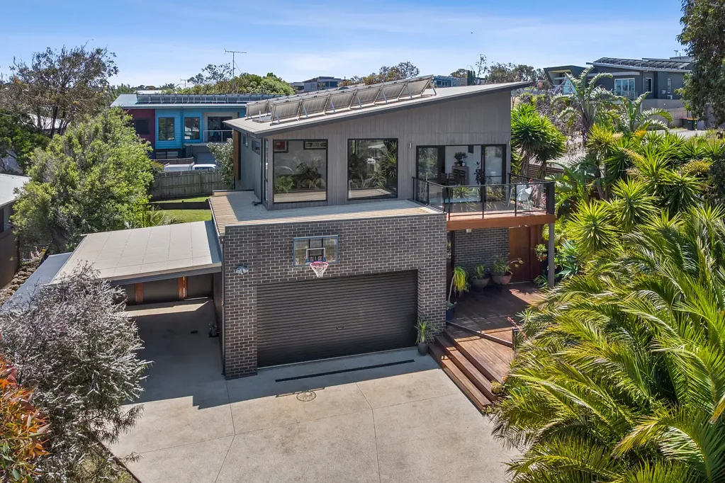 Torquay 3침실 Ocean breeze, valley vistas, coastal living refined...