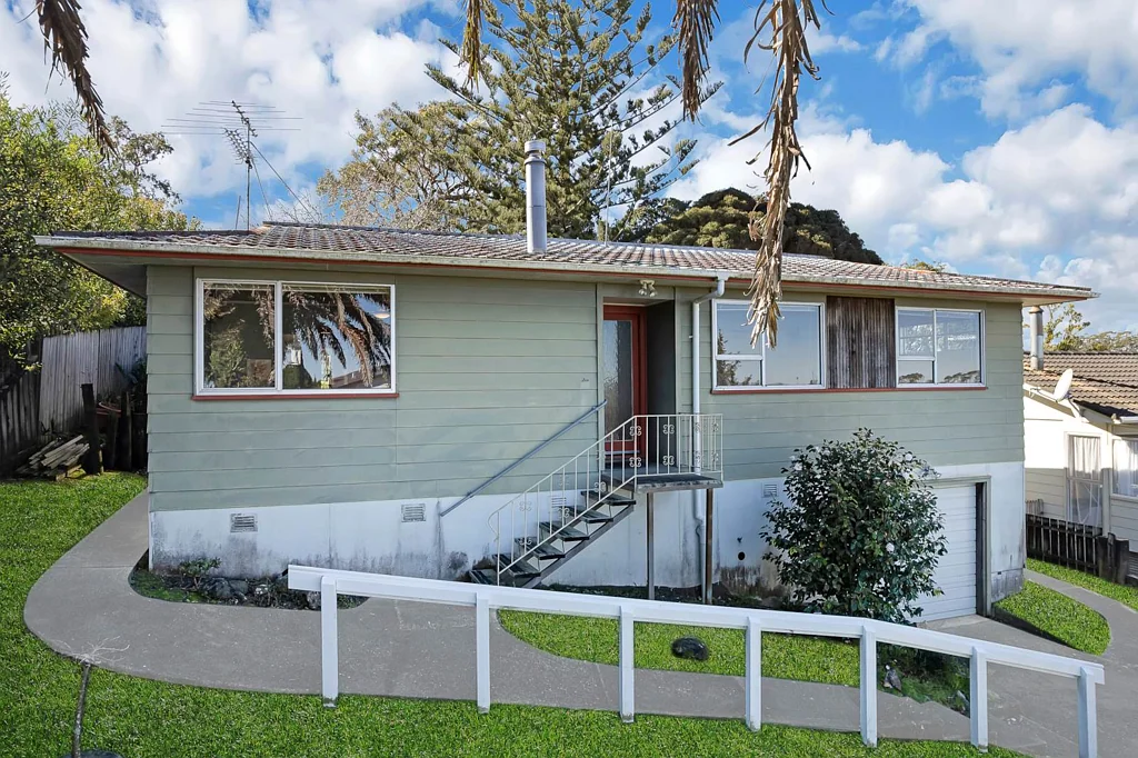 6 Lavery Place, Sunnynook, North Shore City, Auckland
